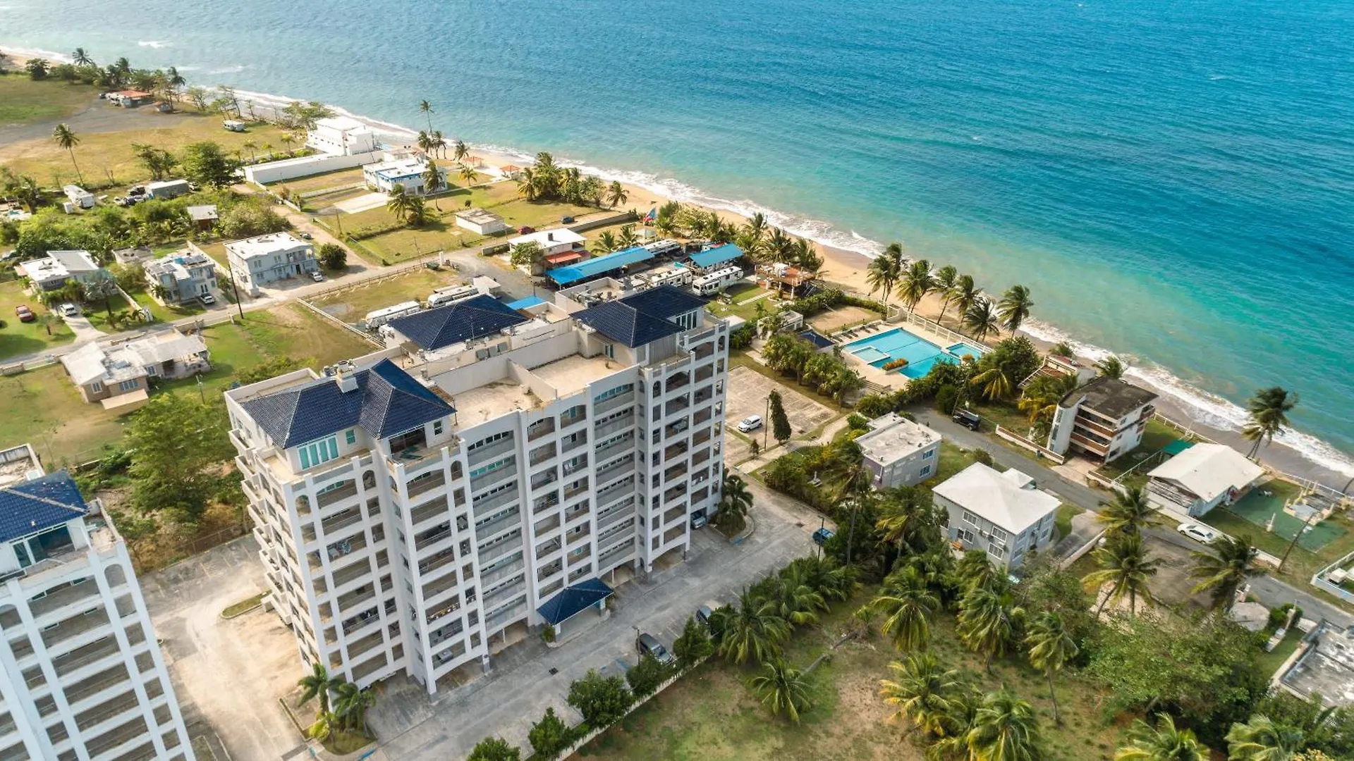 Beachfront 7Th Floor Unit At Mar Azul Агуада